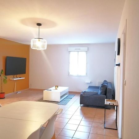 Hotel Platanes - Kb Hotel Group Etauliers Экстерьер фото